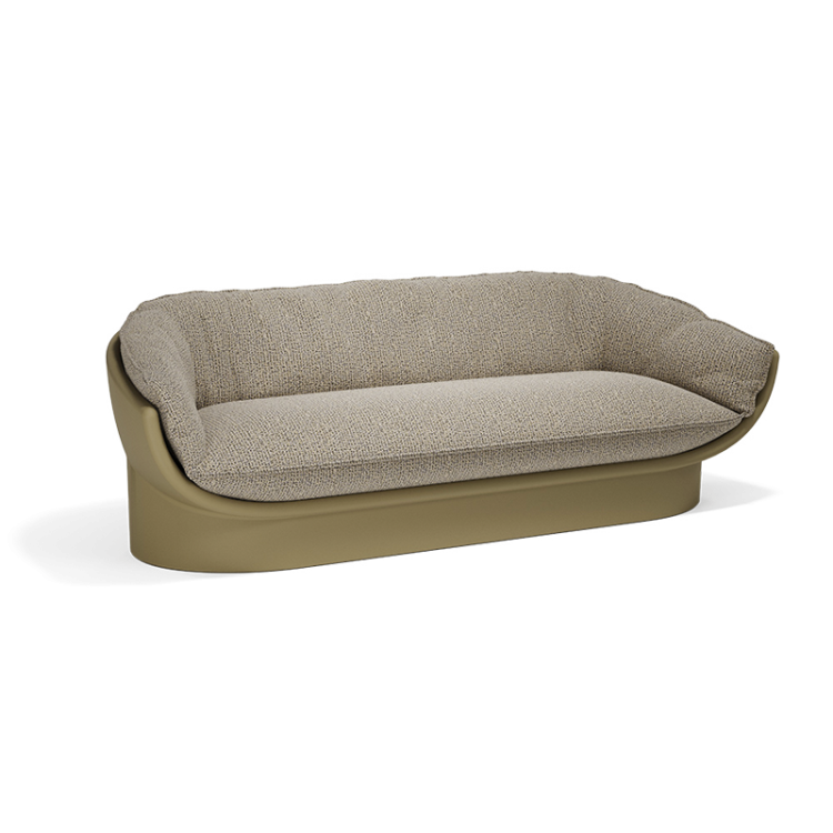 Sofa Vondom Luna z jasnymi poduchami