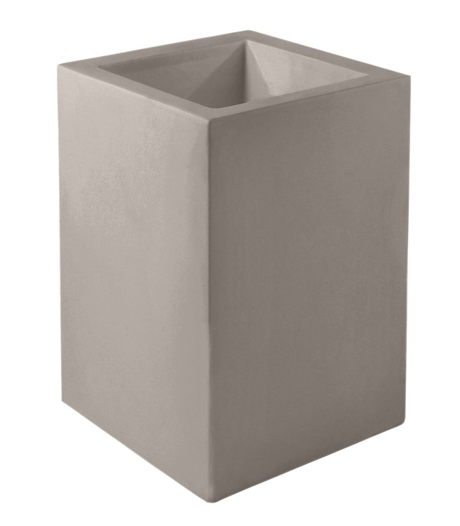 24657