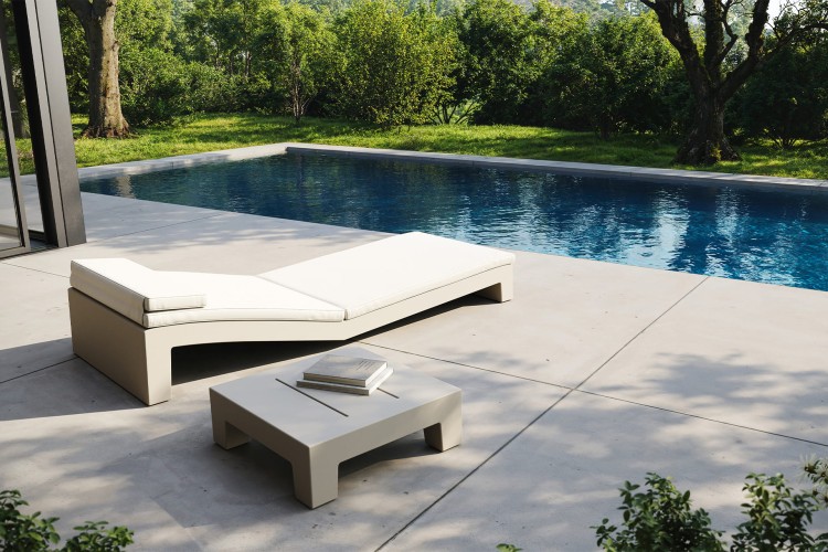 leżak-jut-Vondom-Jut-designer-sun-lounger-Studio-Vondom-1.jpg