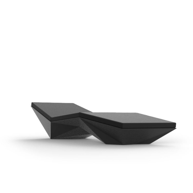 leżak-faz-Vondom-Faz-sun-lounger-Ramon-Esteve-2.jpg