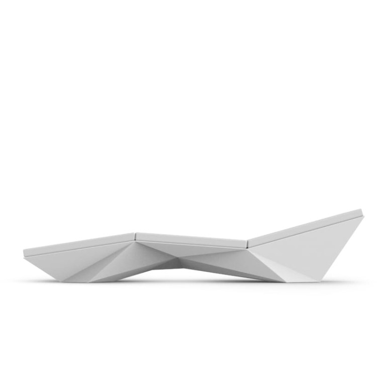 leżak-faz-Vondom-Faz-sun-lounger-Ramon-Esteve-3.jpg