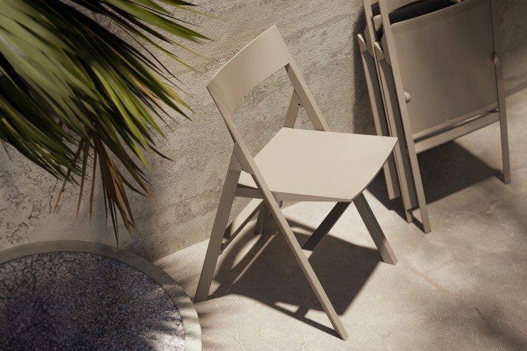 krzesło-skladane-quartz-Vondom-Quartz-outdoor-folding-chair-Ramón-Esteve-1.jpg