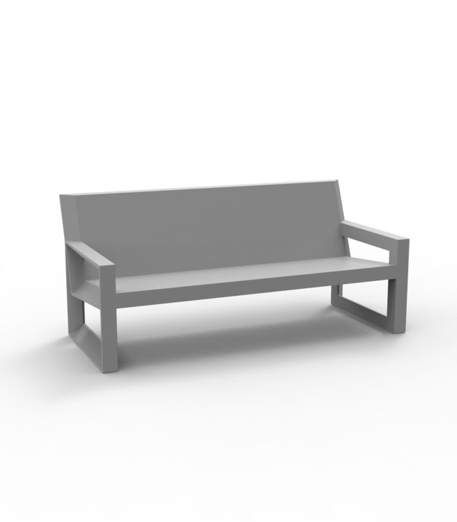 Sofa Frame Vondom 54095 na białym tle, inne ujęcie