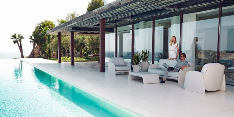 sofa-Vondom-Pezzettina-Archirivolto-Design-designer-outdoor-sofa-2.jpg