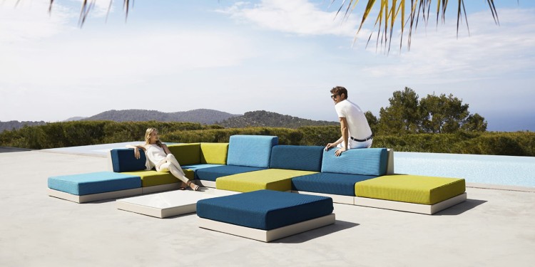sofa-modulowa-outdoor_sofa_furniture_vondom_sofa_exterior_pixel_ramon_esteve-1.jpg