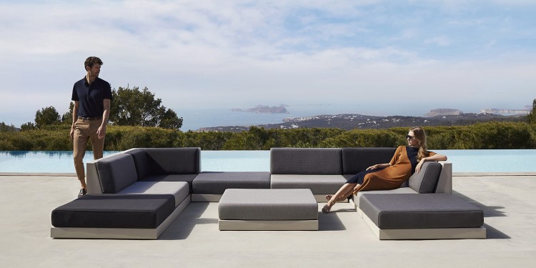 sofa-modulowa-outdoor_sofa_furniture_vondom_sofa_exterior_pixel_ramon_esteve-2.jpg