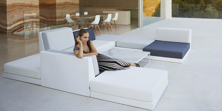 sofa-modulowa-outdoor_sofa_furniture_vondom_sofa_exterior_pixel_ramon_esteve-5.jpg