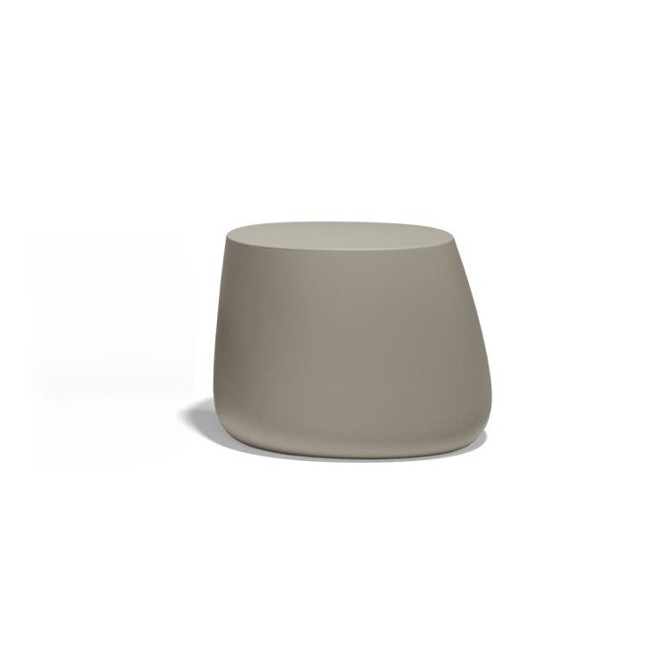 Vondom-Stone-low-table-55031-Stefano-Giovannoni-Elisa-Gargan-1.jpg