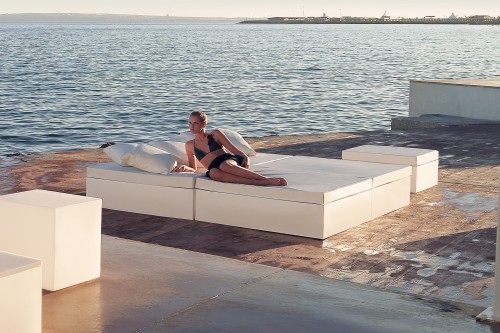 łóżko-ogrodowe-jut-chill-vondom3.jpg