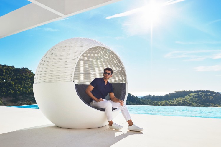 łóżko-ogrodowe-moon-vondom4.jpg