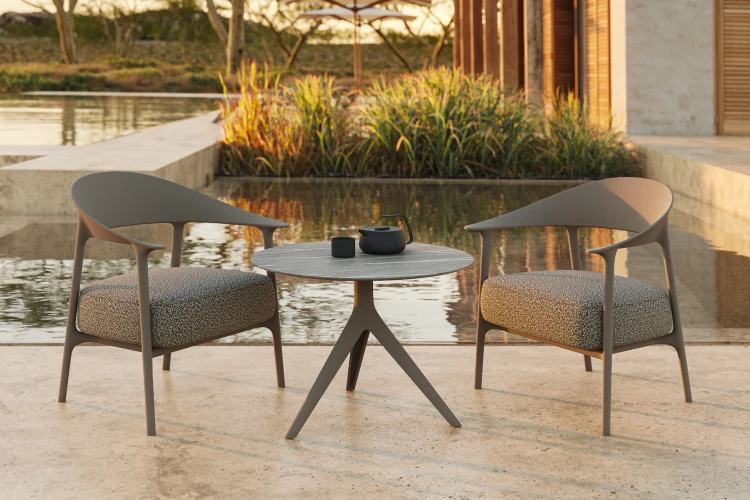 krzesło-niskie-vondom-africa-650949.jpg