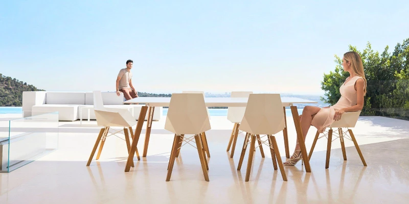 Krzesło Faz Wood Vondom w aranżacji producenta
